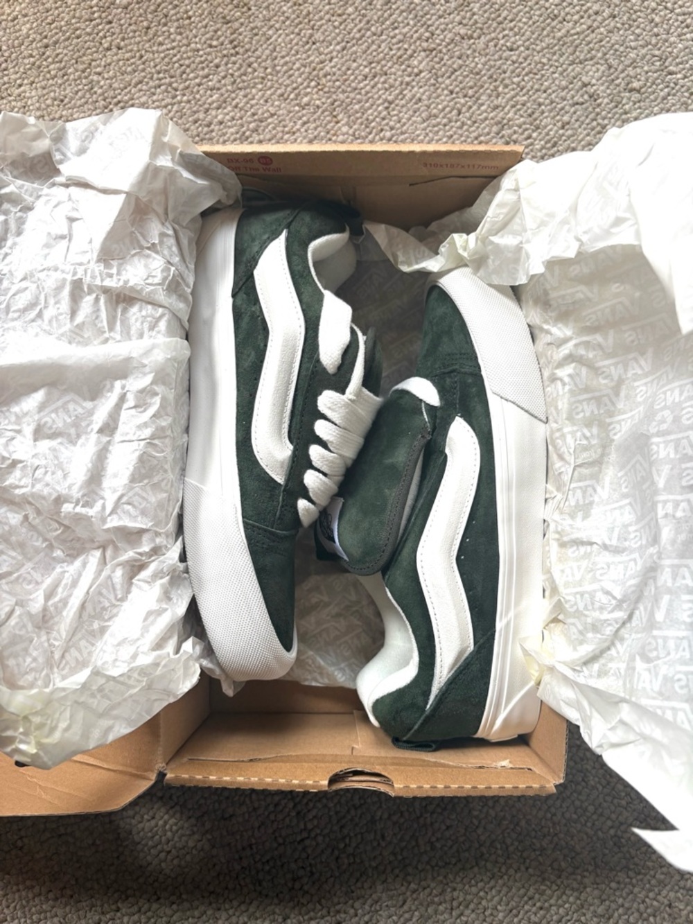 Vans Suede Knu Skool Sneakers - Dark Green/White